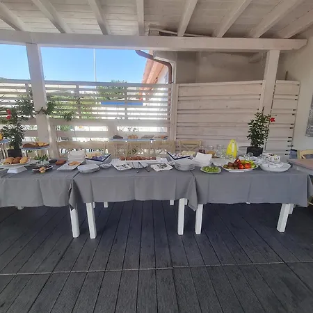 Dieci Maggio Hotel Ponza