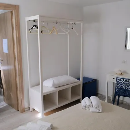 Hotel Dieci Maggio *